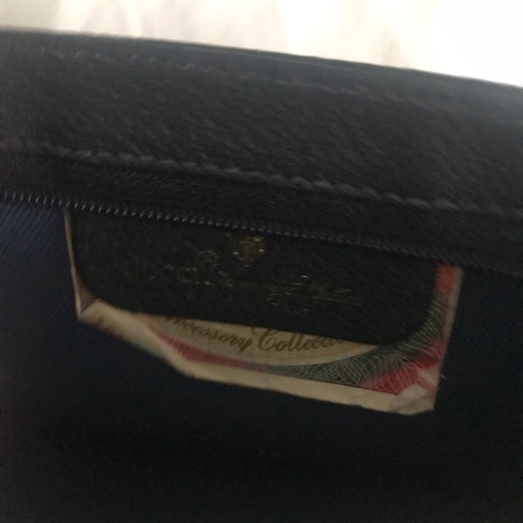 Authentic Gucci pouch - Picture 3 of 5